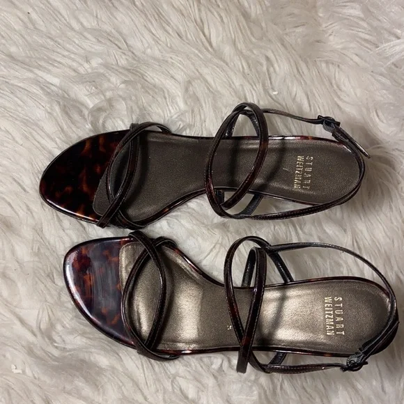 Like new Stuart Weitzman Tortoise Sandal